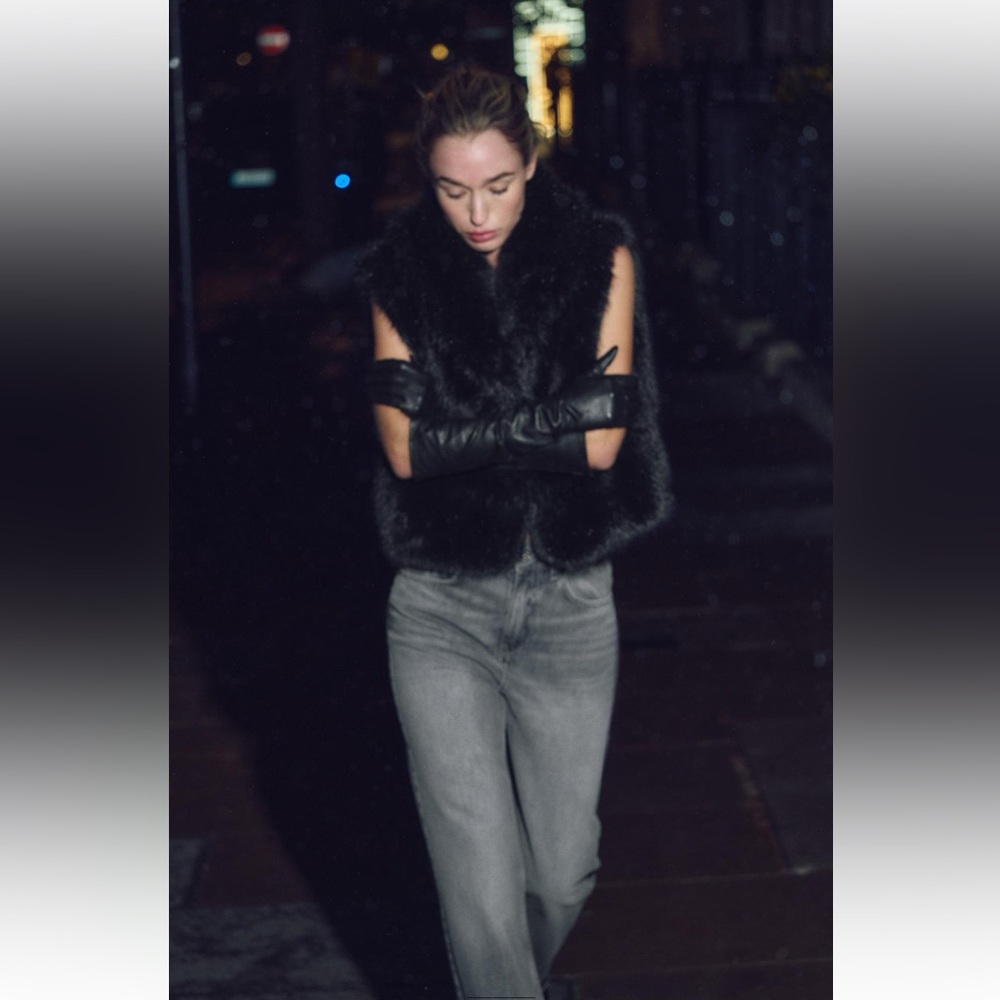 ZARA FAUX FUR SHORT VEST